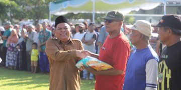 Ringankan Beban Warga, Pemkab Jombang Salurkan Bansos dan Beras bagi Ribuan PPKS