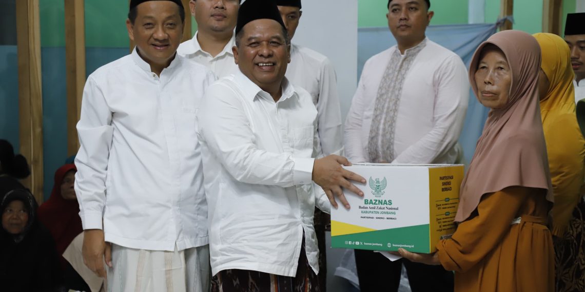Safari Ramadan di Mojowarno, Pemkab Jombang Kucurkan Bantuan Rp100 Juta untuk Masjid Al-Hikmah