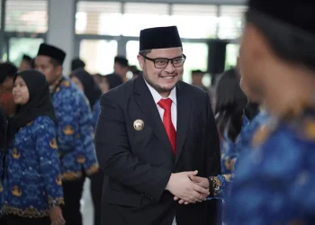 Mas Dhito Kaji WFH Jumat bagi ASN Kediri: 5 Menit Tak Angkat Telepon, Langsung Surat Peringatan!