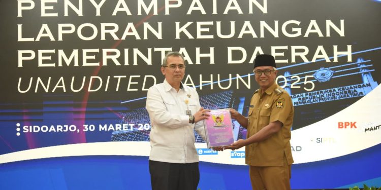 Serahkan LKPD 2025 ke BPK Jatim, Gus Qowim Optimistis Kota Kediri Pertahankan Opini WTP