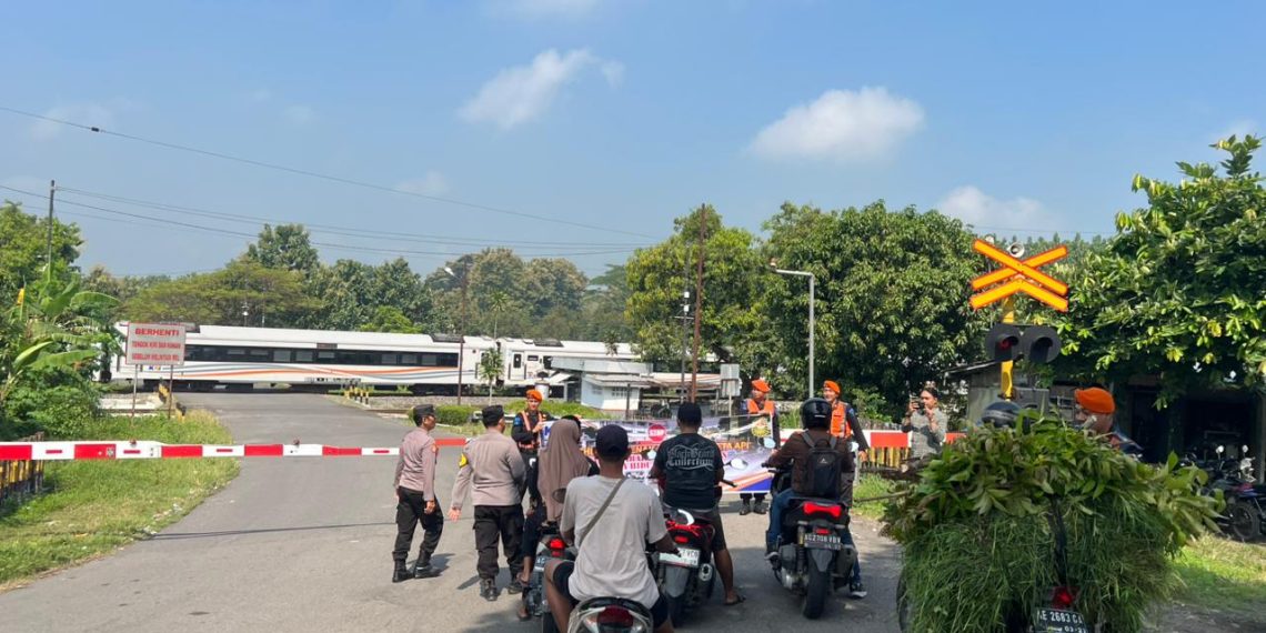 Posko Lebaran 2026 Ditutup, KAI Daop 7 Madiun Tetap Masifkan Sosialisasi Keselamatan di Nganjuk