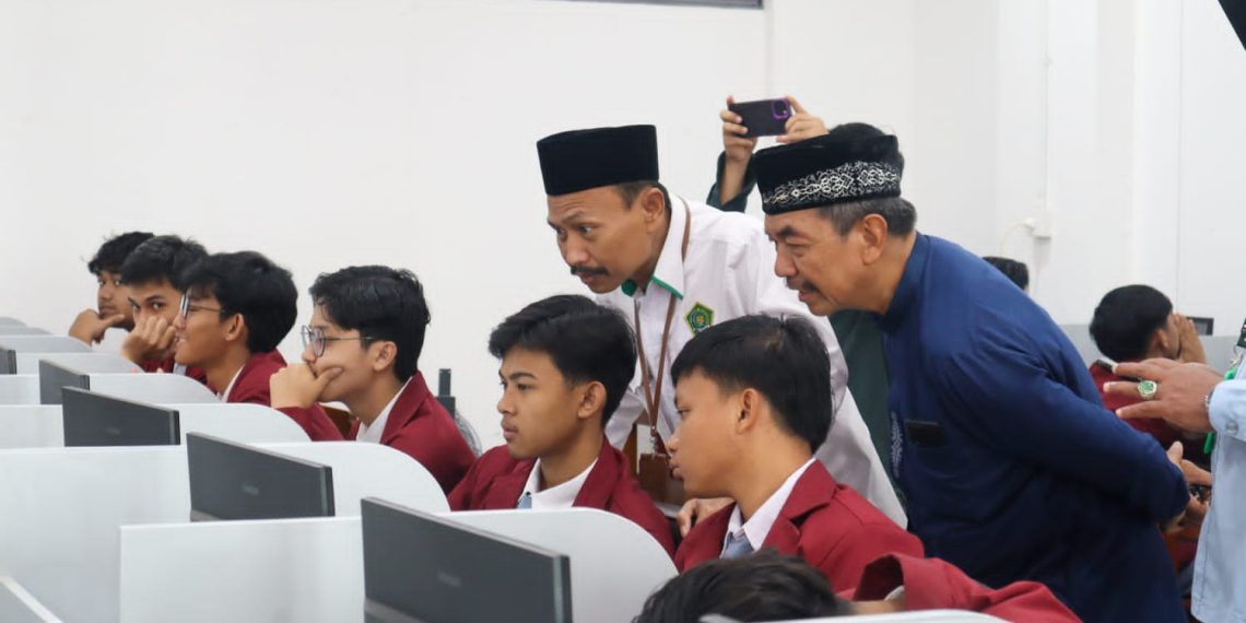 Kemenag Jatim Pantau Ujian PKPPS Ulya di Ponpes Wali Barokah, Imam Turmidi: Fasilitas Mencukupi dan Kondusif