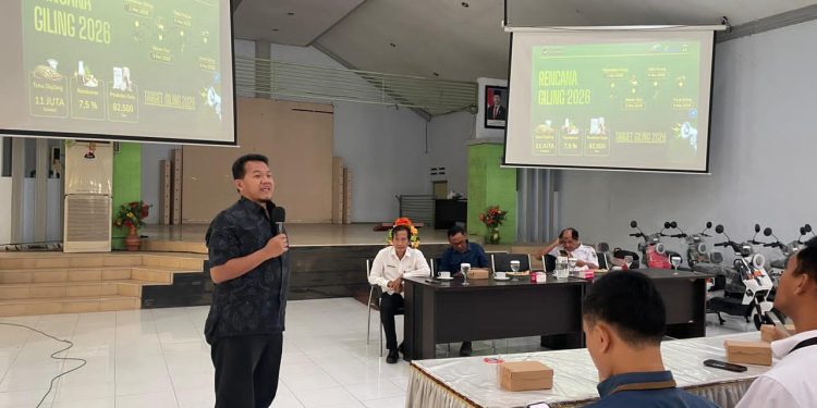 Targetkan Giling 11 Juta Kuintal Tebu, PG Ngadiredjo Perkuat Sinergi Lewat Forum Temu Kemitraan 2026