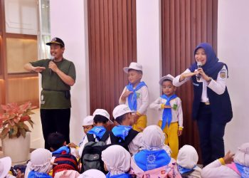 Tanamkan Budaya Selamat Sejak Dini, KAI Daop 7 Madiun Edukasi Ratusan Siswa Melalui Program Eduspoor