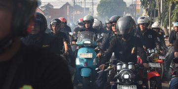 Vinanda Prameswati Ziarah Bareng Gus Iqdam dan Kelas Malam