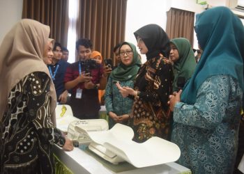 Peringati Hari Posyandu Nasional, Mbak Wali Tinjau Implementasi Posyandu 6 SPM di Burengan