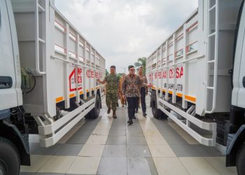 Mas Dhito Serahkan 36 Truk Operasional Koperasi Merah Putih, Targetkan 344 Gerai di Seluruh Desa se-Kediri