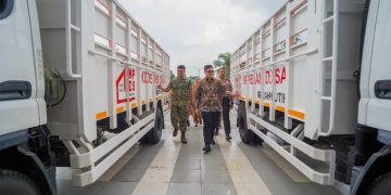 Mas Dhito Serahkan 36 Truk Operasional Koperasi Merah Putih, Targetkan 344 Gerai di Seluruh Desa se-Kediri