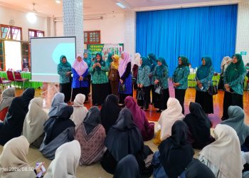 PKK Kota Kediri dan Ponpes Wali Barokah Gelar Cek Kesehatan Gratis bagi Santriwati