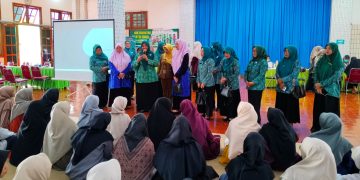 PKK Kota Kediri dan Ponpes Wali Barokah Gelar Cek Kesehatan Gratis bagi Santriwati