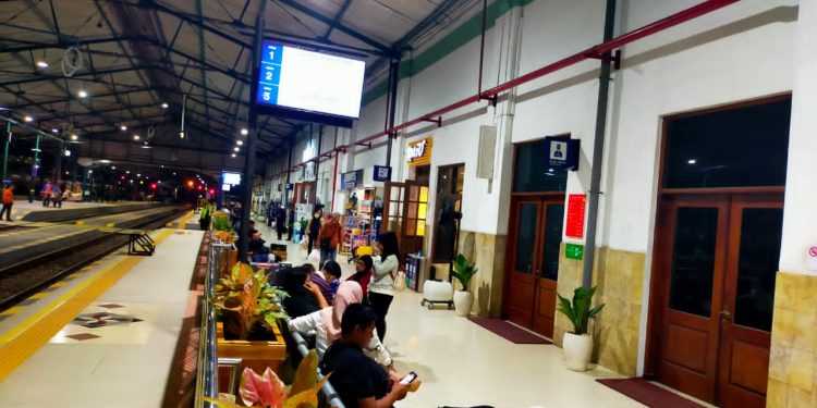 Libur Panjang Kenaikan Yesus Kristus, Penumpang di KAI Daop 7 Madiun Melonjak 60 Persen