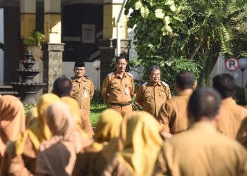 Pimpin Apel Pagi, Gus Qowim Minta Jajaran Pemkot Kediri Waspadai Dampak Dinamika Global