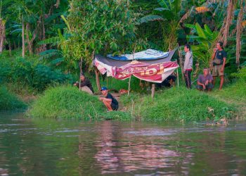 Pantau Pladu Sungai Brantas, Pj Sekda Kediri Ingatkan Warga Prioritaskan Keselamatan