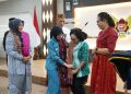 Terima Studi Tiru Dekranasda NTT, Mbak Wali Kenalkan Potensi Tenun Ikat Bandar Kidul