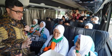 Berangkat dari SLG, Mas Dhito Lepas 1.213 Calon Jemaah Haji Kabupaten Kediri