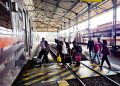 Dampak Gangguan di Stasiun Pasarsenen, KAI Daop 7 Madiun Minta Maaf Atas Keterlambatan Sejumlah Kereta