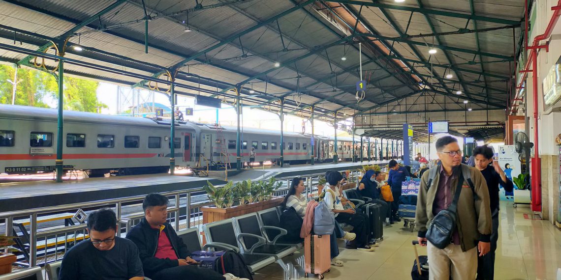 Puncak Kedatangan Tembus 13 Ribu Penumpang, KAI Daop 7 Madiun Prediksi Arus Balik Terjadi 1 Juni