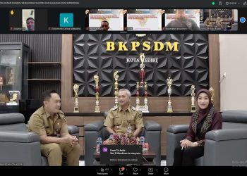 Dispendukcapil Kediri Gencarkan Aktivasi IKD Door-to-Door, Ingatkan Warga Jaga Keamanan Data Pribadi