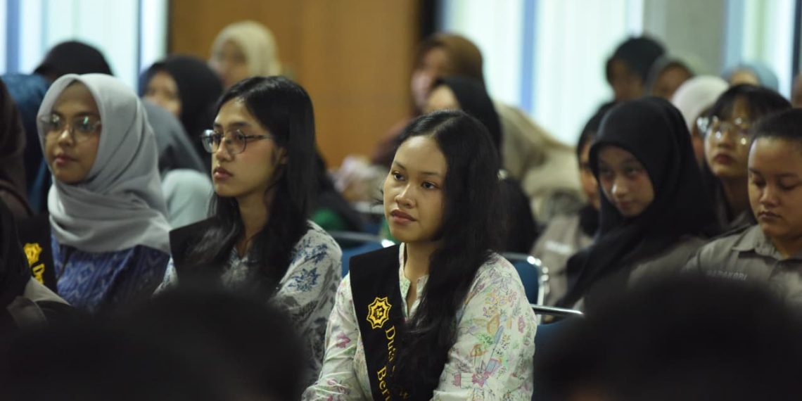 Mbak Wali Hadiri Student Talkshow, Ajak Pelajar Kediri Kolaborasi Lawan Stigma Kesehatan Mental