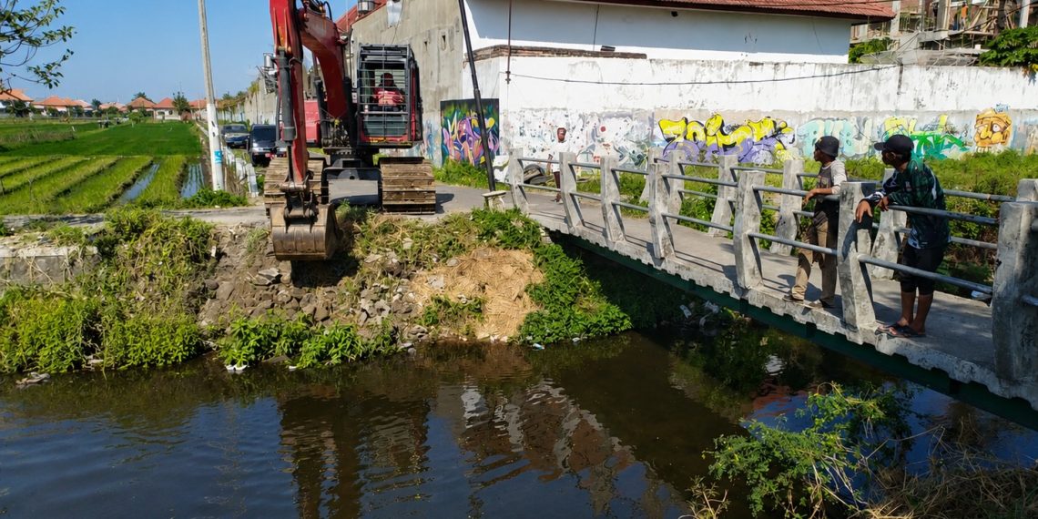 Sinergi Pemkot Kediri dan PT Gudang Garam Tbk Normalisasi Sungai Kresek demi Atasi Keluhan Petani