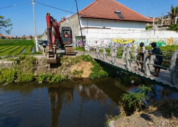 Sinergi Pemkot Kediri dan PT Gudang Garam Tbk Normalisasi Sungai Kresek demi Atasi Keluhan Petani