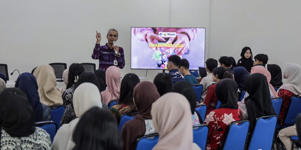Gencarkan Literasi Keuangan Perempuan, Pemkot Kediri dan OJK Edukasi Ratusan Kader PKK Melalui Program SICANTIK