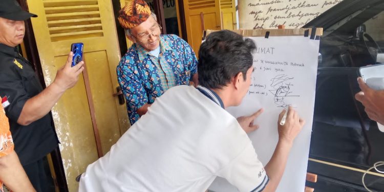 Tegaskan Sejarah, Warga Ploso Jombang Terbitkan Maklumat Kelahiran Bung Karno di Desa Rejoagung