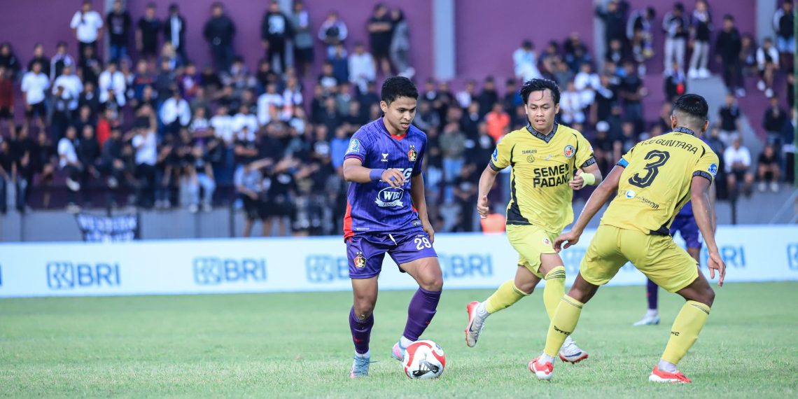 Persik Kediri Resmi Lepas Yandi Sofyan dan Irkham Mila Jelang Musim Baru