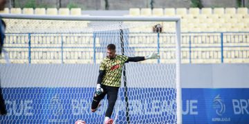 Penjaga Gawang Asal Brasil Leonardo Navacchio Resmi Berpisah dengan Persik Kediri
