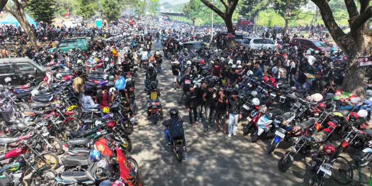 Wali Kota Kediri Ajak Komunitas RX-King Jadi Pelopor Keselamatan Berkendara di Jamda Jatim