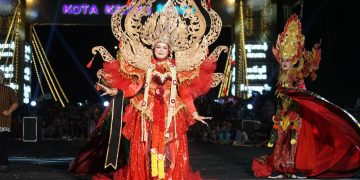 Kemeriahan Dhoho Night Carnival 2026, Wali Kota Kediri dan Utusan Khusus Presiden Sapa Ribuan Warga