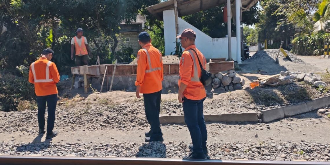 Daop 7 Madiun Gelar Tilik Lintas Blitar-Talun, Cek Infrastruktur Hingga Progres Pembangunan 13 Gardu JPL