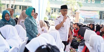 Tingkatkan Kesehatan Generasi Muda, Pemkot Kediri Gelar Aksi Bergizi dan Tekan Anemia di SMPN 1 Kota Kediri