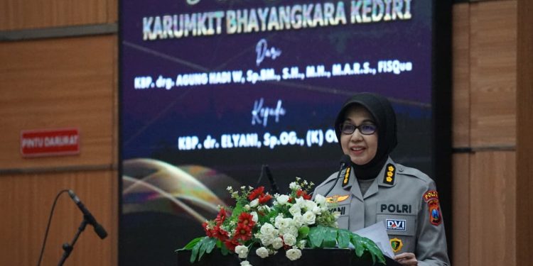 Pisah Sambut Karumkit Bhayangkara Kediri, Kombes Pol dr Elyani Resmi Gantikan Kombes Pol drg Agung Hadi Wijanarko