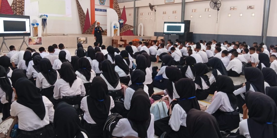 Edukasi Keselamatan, KAI Daop 7 Madiun Gelar Sosialisasi di SMKN 1 Rejotangan Tulungagung
