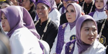 Kisah Sunarko dan Srianik, Pengantin Nikah Massal dalam Mobil VW Combi di Kota Kediri