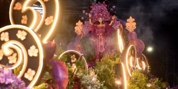 PT Gudang Garam Tbk Usung Tema Kerajaan Bunga Anggrek di Dhoho Night Carnival 2026