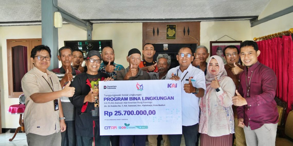 Lewat Program TJSL, KAI Daop 7 Madiun Salurkan Bantuan Senilai Rp123 Juta untuk Pendidikan dan Budaya