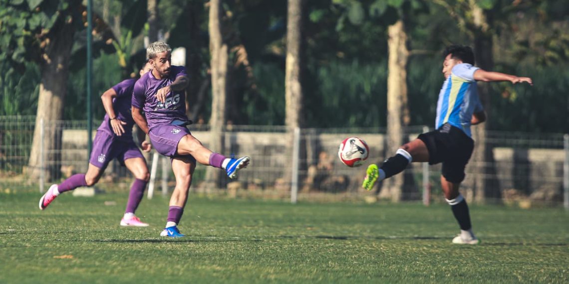 Pemusatan Latihan di Solo Berjalan Positif, Pelatih Persik Kediri Marcos Reina Puas dengan Perkembangan Taktis Skuad