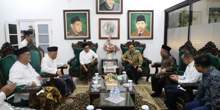 Tekan Angka Kematian, Kemenkes Gelar Skrining TB Menggunakan Portable X-Ray di PP Tebuireng Jombang