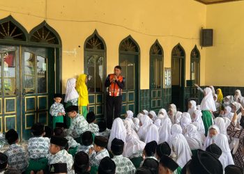 Tingkatkan Kesadaran Jalur Rel, KAI Daop 7 Madiun Gelar Sosialisasi Keselamatan di Nganjuk