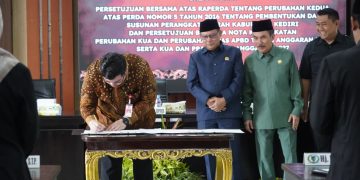 Rampingkan Struktur Organisasi, Pemkab Kediri dan DPRD Sahkan Raperda Perubahan Perangkat Daerah