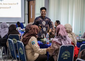 Tingkatkan Kompetensi Pengajar, Dinas Pendidikan Kota Kediri Gelar Workshop Bahasa Inggris Bersama Native Speaker