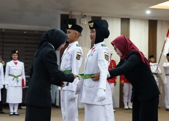Wali Kota Kediri Kukuhkan Anggota Paskibraka Kota Kediri Tahun 2026