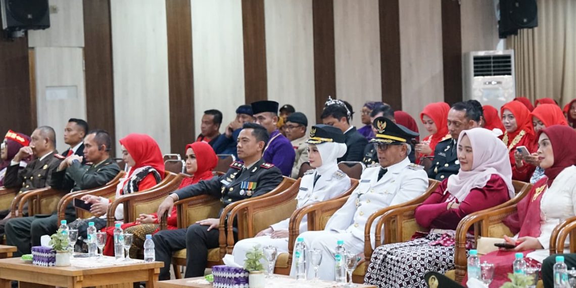 Wali Kota Kediri Vinanda Prameswati Ikuti Upacara Detik-Detik Proklamasi Secara Virtual dari Balai Kota
