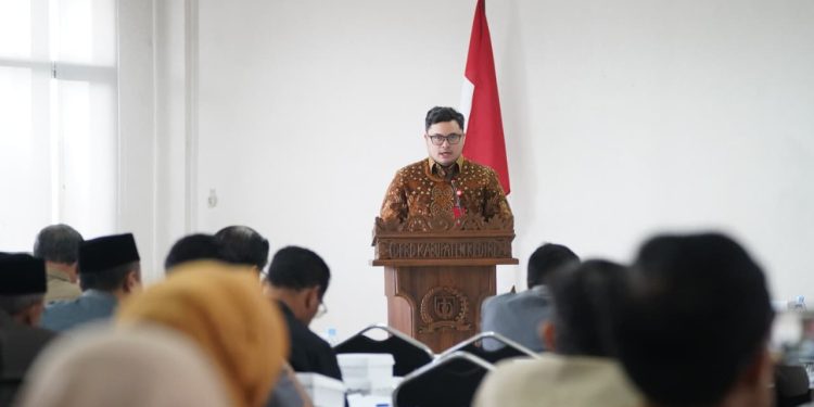 Bupati Hanindhito Ajak Anggota DPRD dan Pemkab Kediri Doakan Korban Bencana di Indonesia