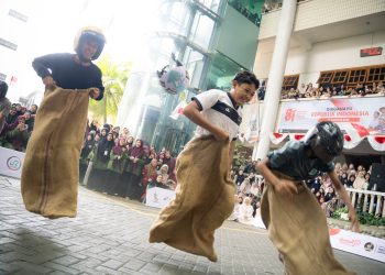 Semarakkan HUT Ke-81 RI, Ponpes Wali Barokah Kediri Gelar Lomba Tradisional hingga Panggung Gembira