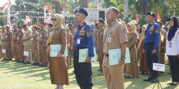 Penyerahan SK Kenaikan Pangkat, Wali Kota Kediri Minta ASN Tingkatkan Kinerja dan Pelayanan