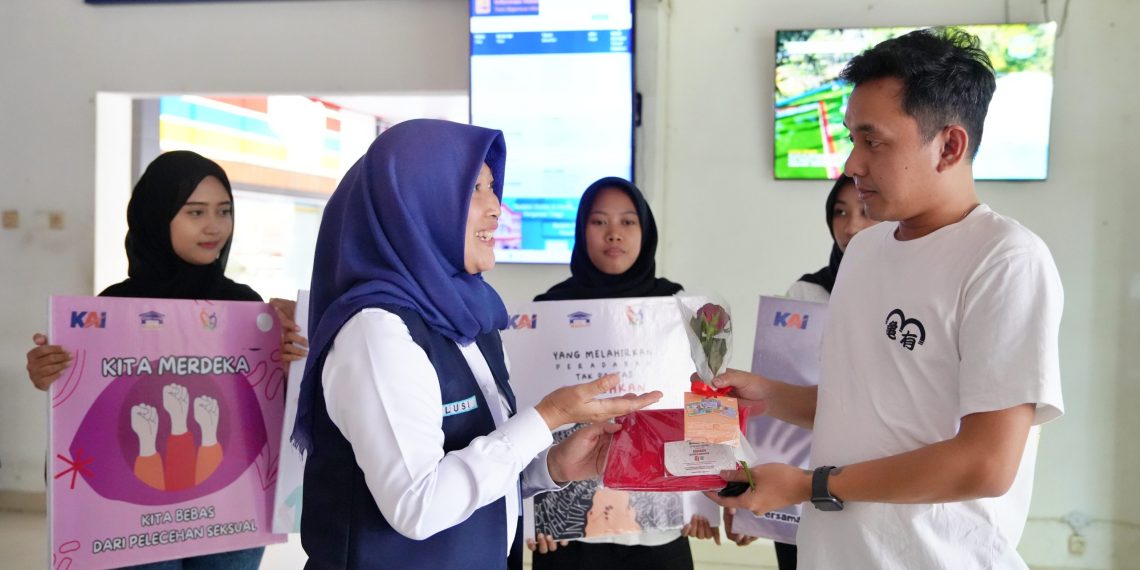 Gandeng Komunitas RF Tulungagung, KAI Daop 7 Madiun Gelar Kampanye Anti-Pelecehan Seksual di Stasiun dan Kereta Api
