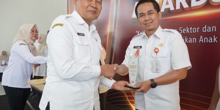 Batas Angka Anak Tidak Sekolah, Pemkab Kediri Gencarkan Program Home Visit dan Gerakan 1 GTK 1 ATS